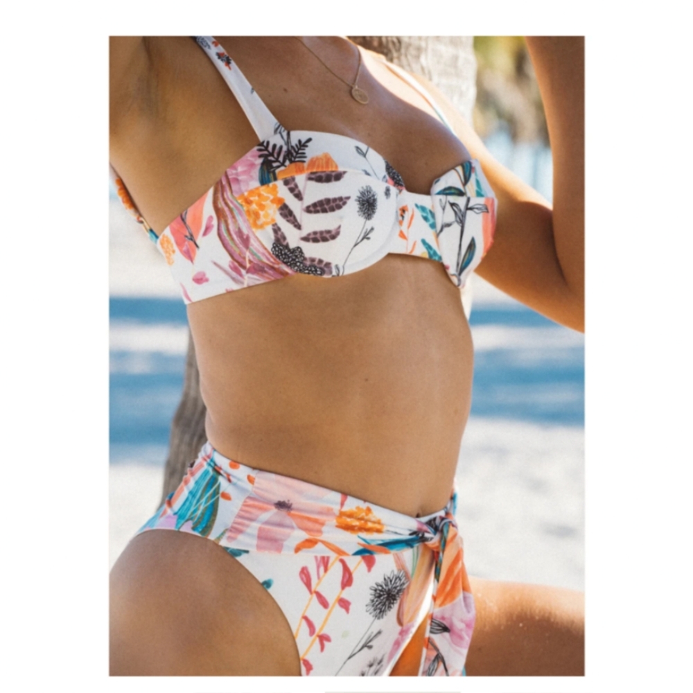 SOAH Swim Bustier Top in White XS